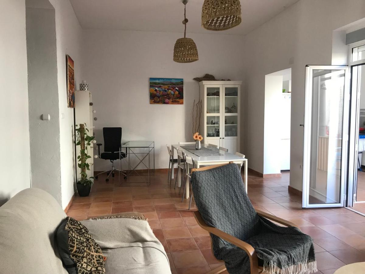 Ferienwohnung Im Zentrum Alicante Exteriör bild
